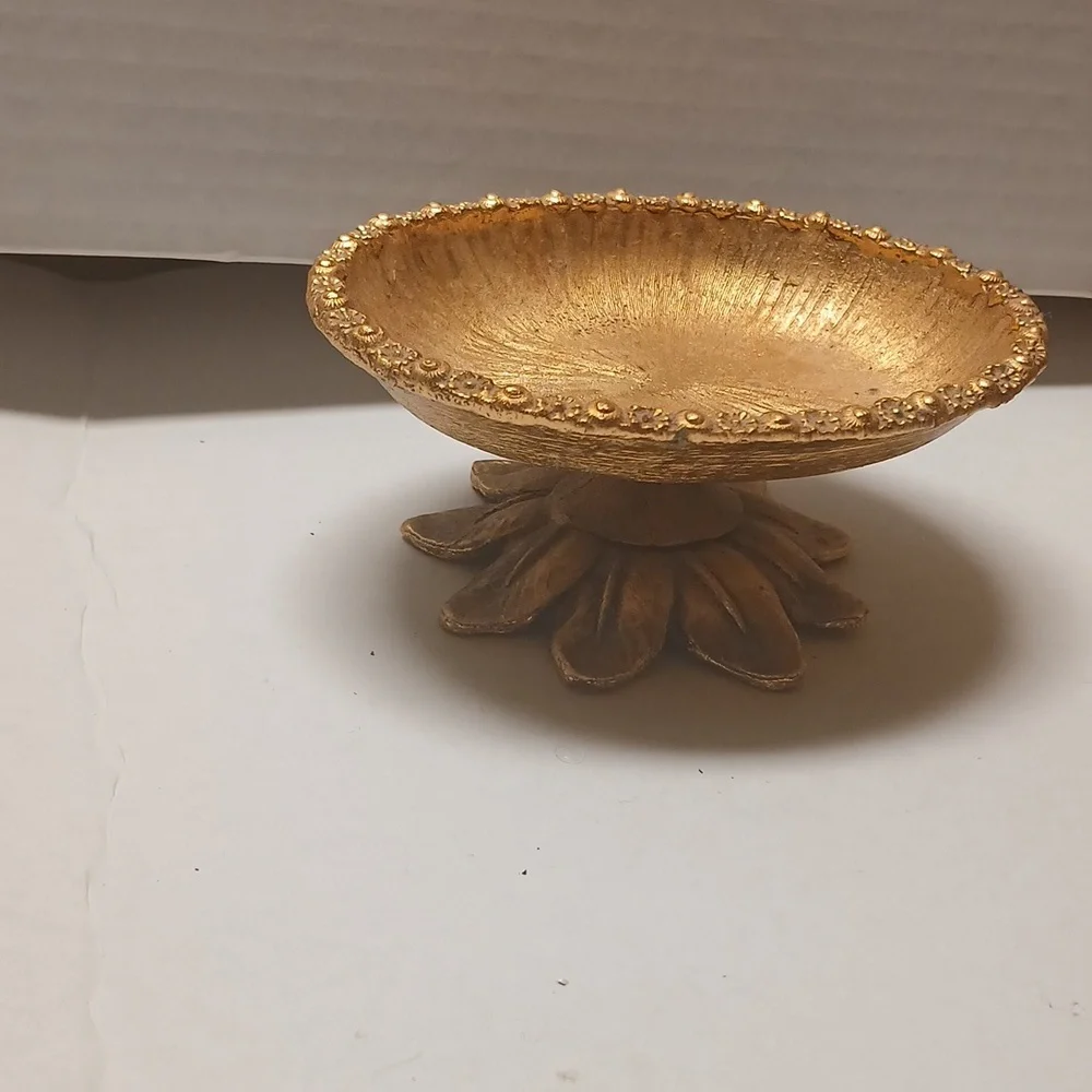 Hanna vintage pedestal